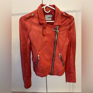 Doma leather coat in red